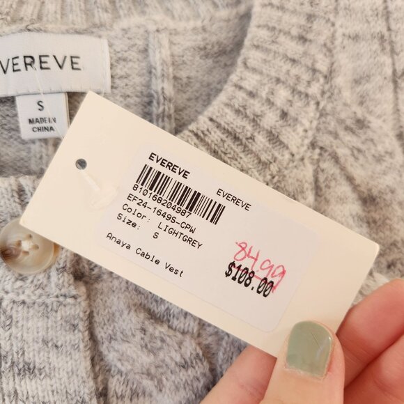NWT Evereve Anaya Grey Cableknit Sweater Vest Academia Women's S - Picture 8 of 10